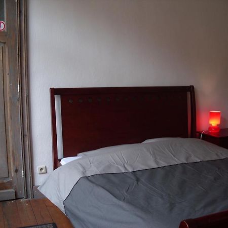 Guesthouse Oude Houtmarkt Ieper Bilik gambar