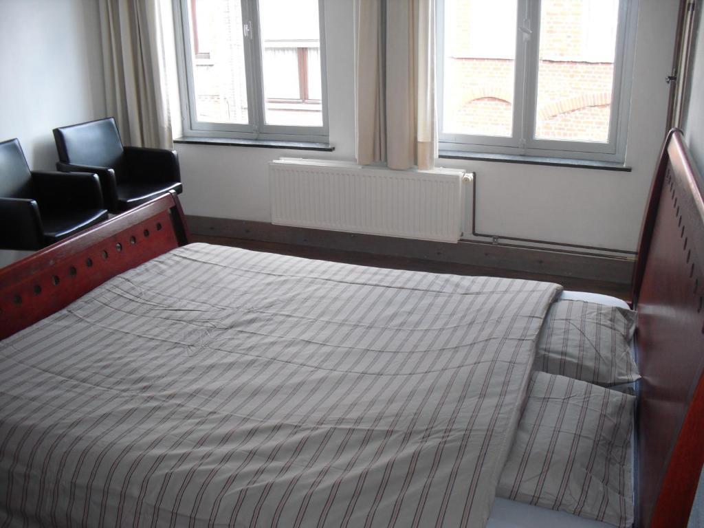 Guesthouse Oude Houtmarkt Ieper Bilik gambar