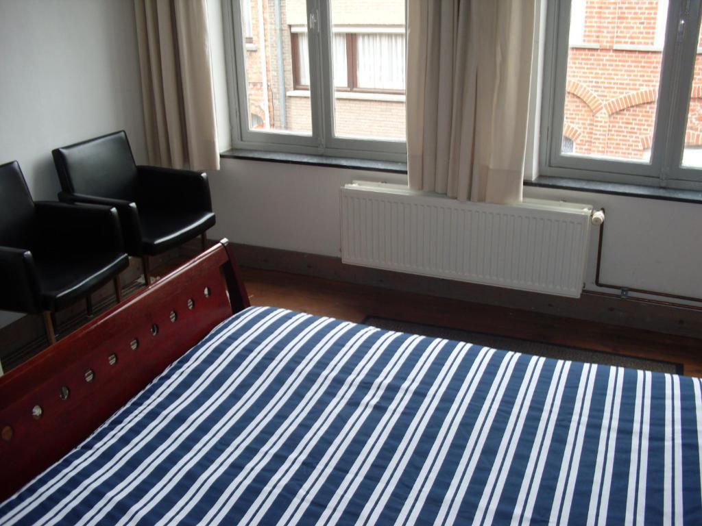 Guesthouse Oude Houtmarkt Ieper Bilik gambar