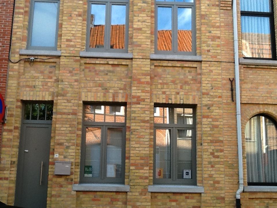 Guesthouse Oude Houtmarkt Ieper Luaran gambar